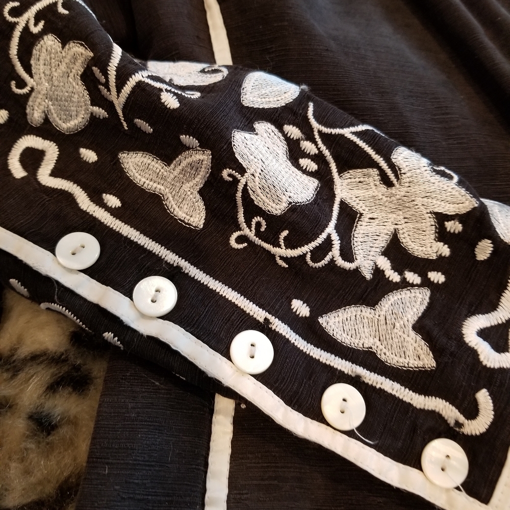 Donna Codv Blazer - Picture 8 of 12